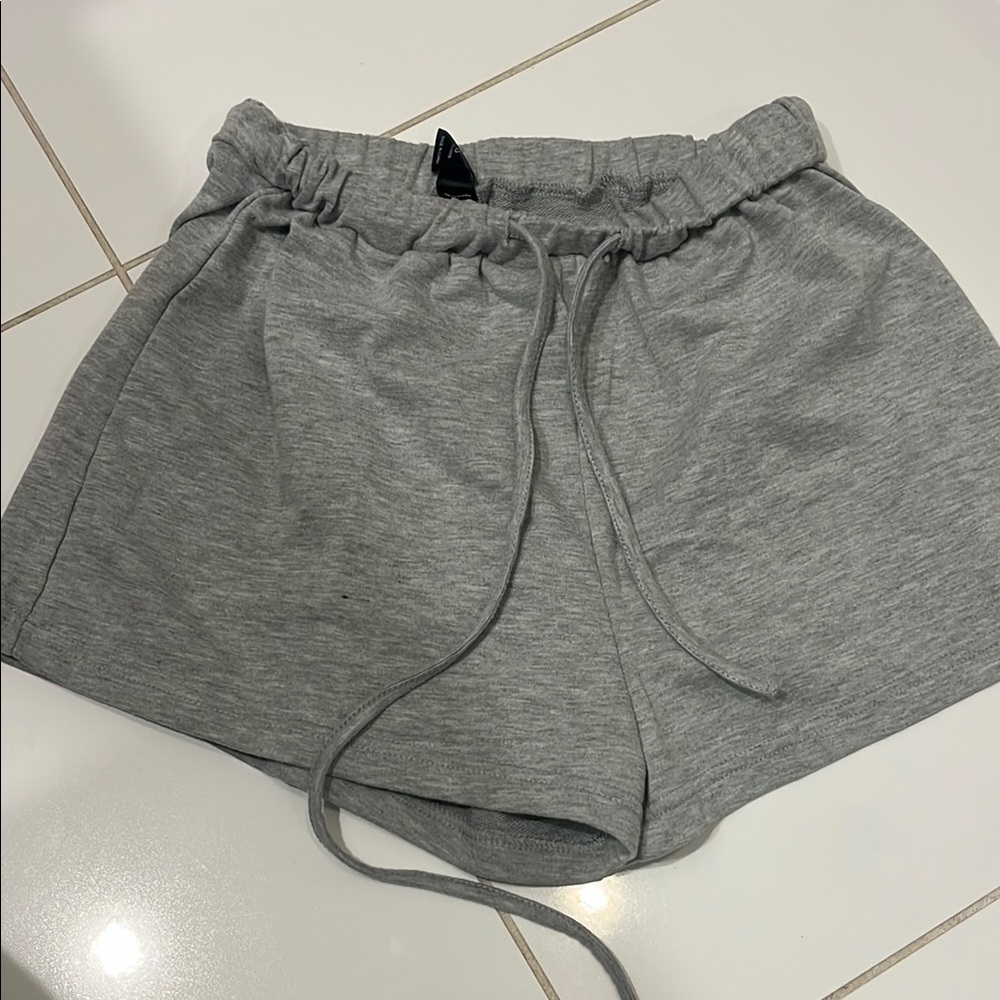 Gray Pajamas with Elastic Waistband and Drawstring